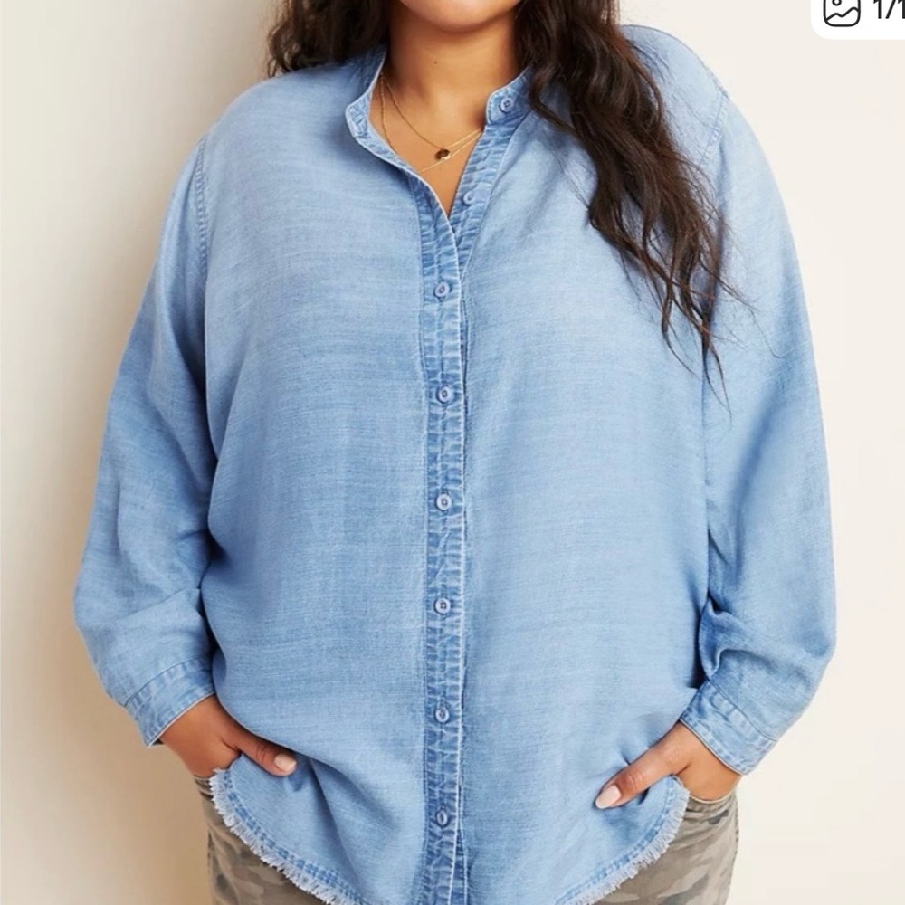 cloth & stone Chambray Light Blue Button-Down Shirt